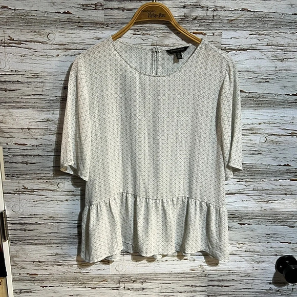 Banana republic baby doll style blouse size medium - Picture 2 of 7